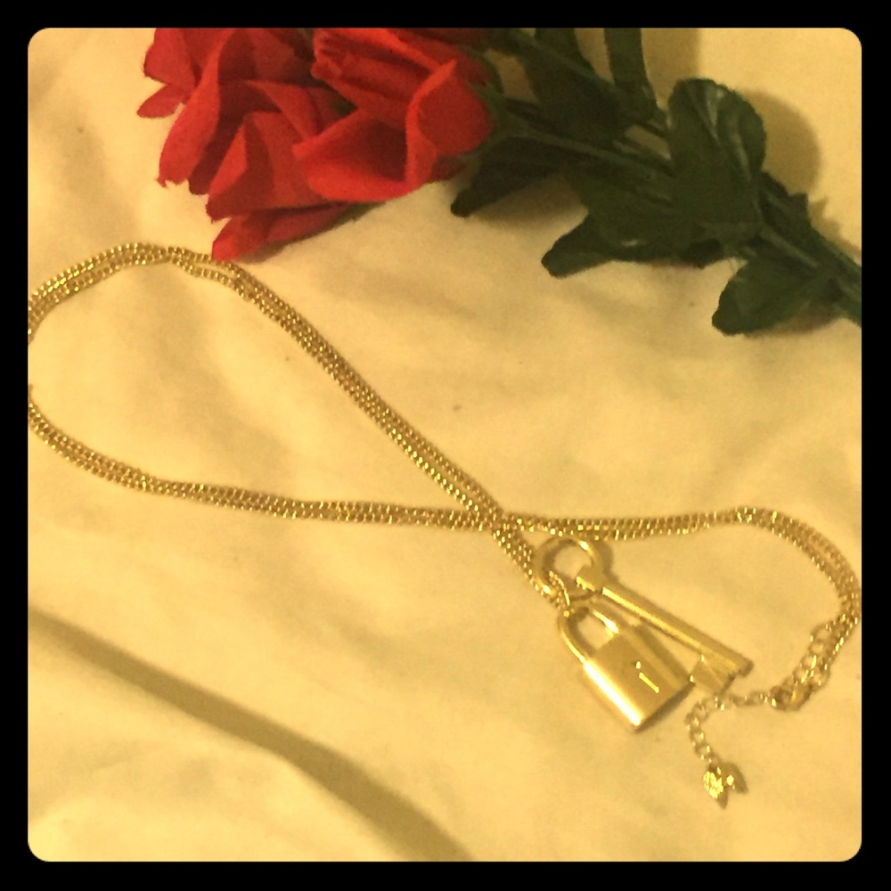 ❗️Summer Clearance❗️ VS Golden Lock&Key Necklace